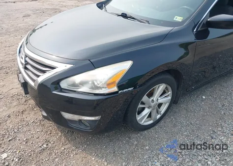 2015 Nissan Altima 2.5 Sv z USA, uszkodzony, nr VIN 1N4AL3AP1FC256637